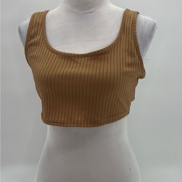 Boohoo Tan Ribbed Knit Scooped Cropped Tank Top Size 12 NWT - Picture 4 of 13